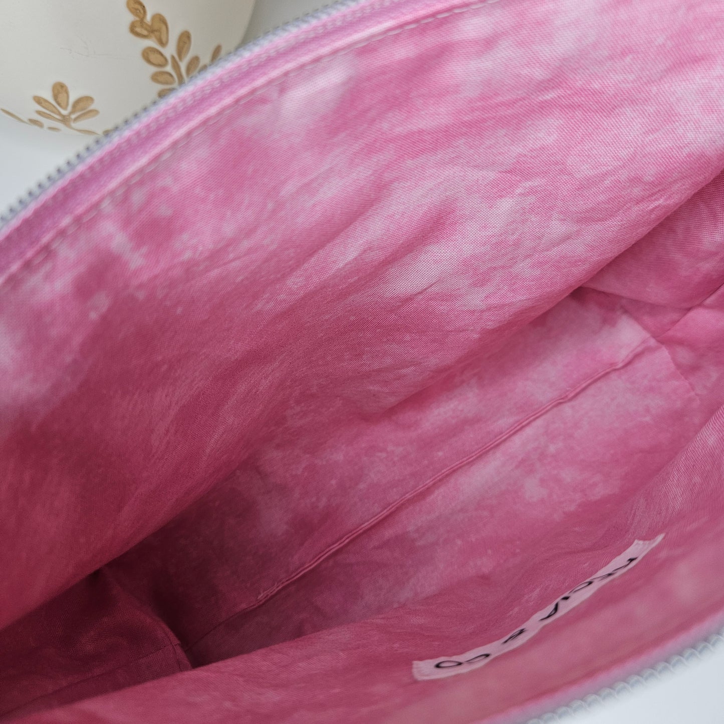 XOXO - Essential Pouch