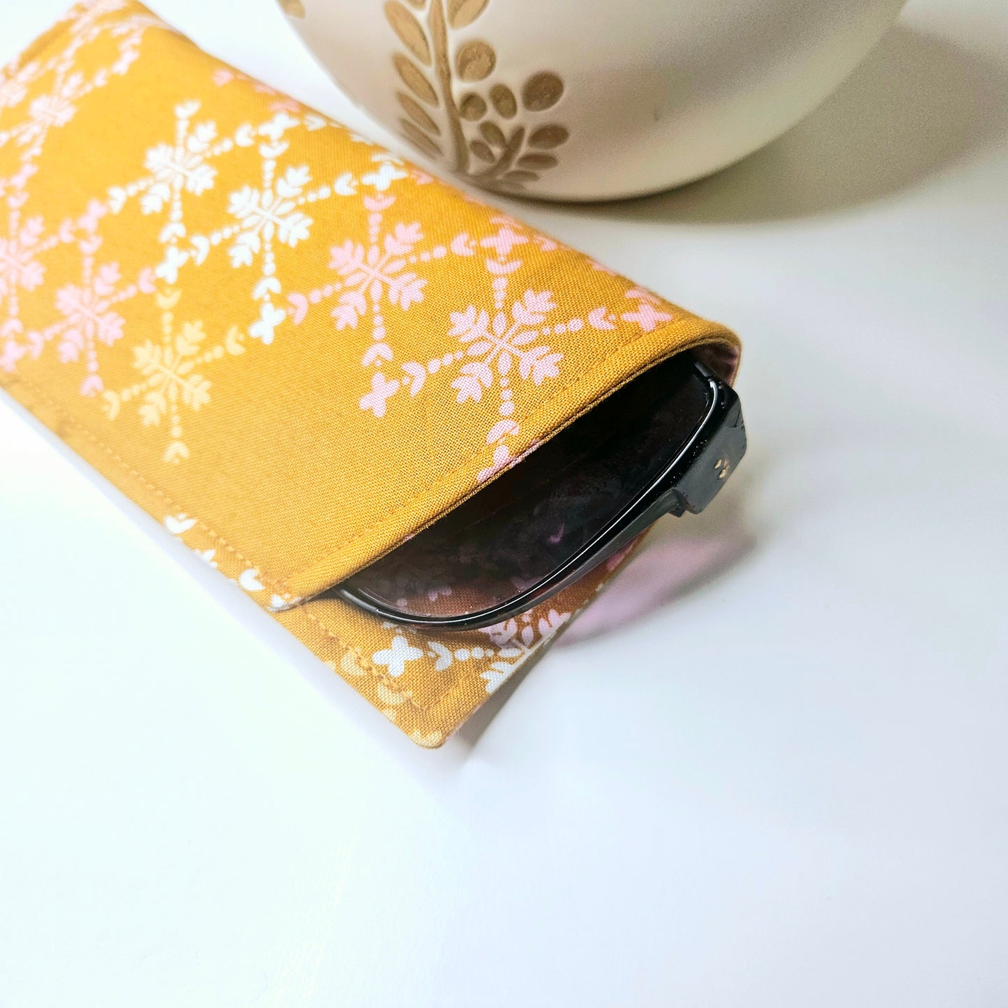 Gold Hampton Glasses Case