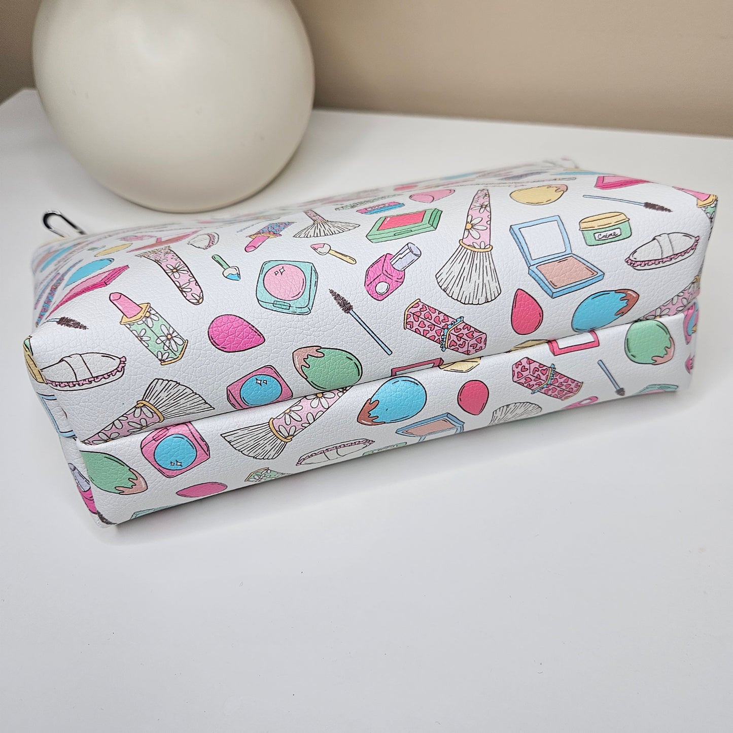 Cosmetic - Essential Pouch