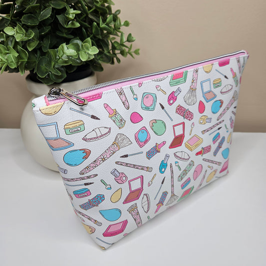 Cosmetic - Essential Pouch
